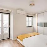 Stunning Views | Chic Apartmán