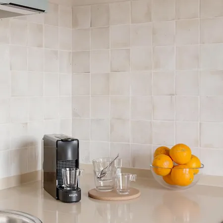 Stunning Views | Chic アパート *