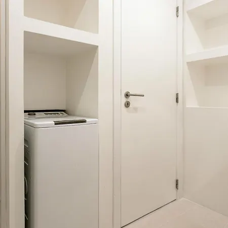 Stunning Views | Chic * リスボン