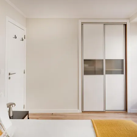 Stunning Views | Chic