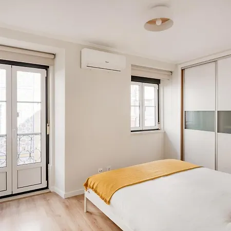 Stunning Views | Chic Apartmán