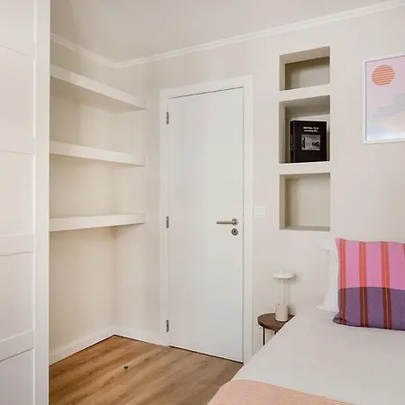 Stunning Views | Chic Apartmán