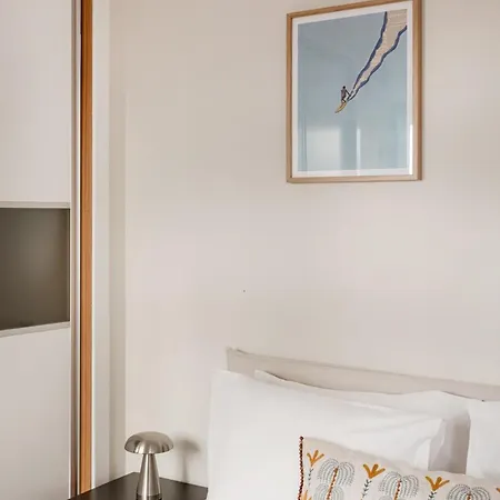 Stunning Views | Chic Apartmán