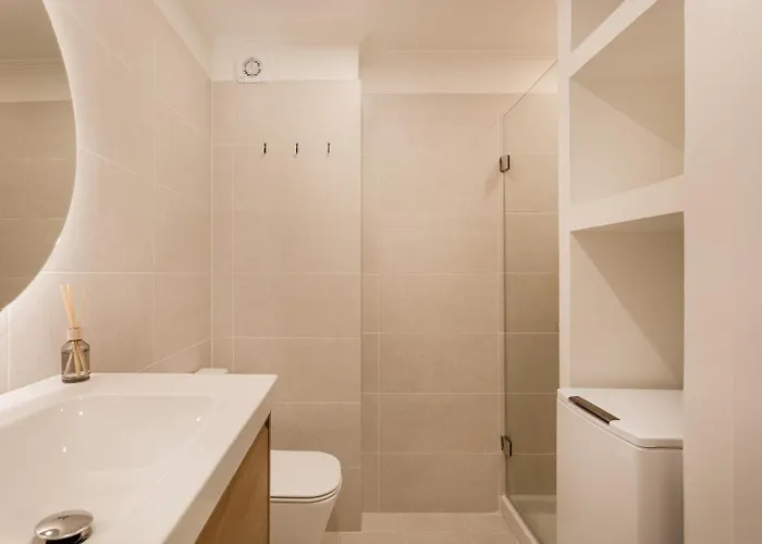 Stunning Views | Chic Apartmán