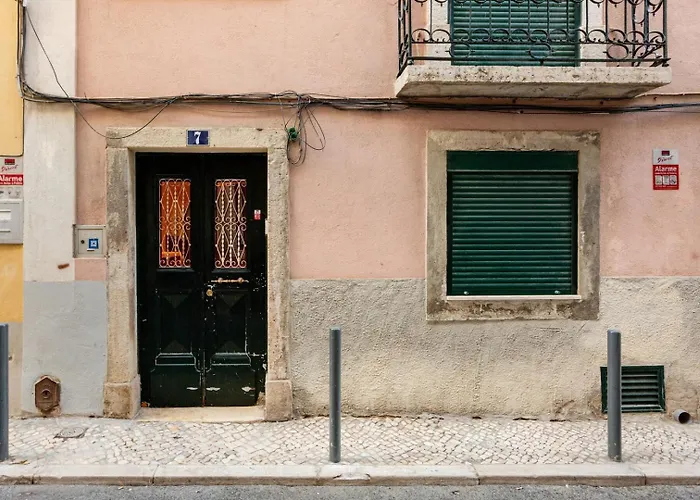 Stunning Views | Chic * Lisboa